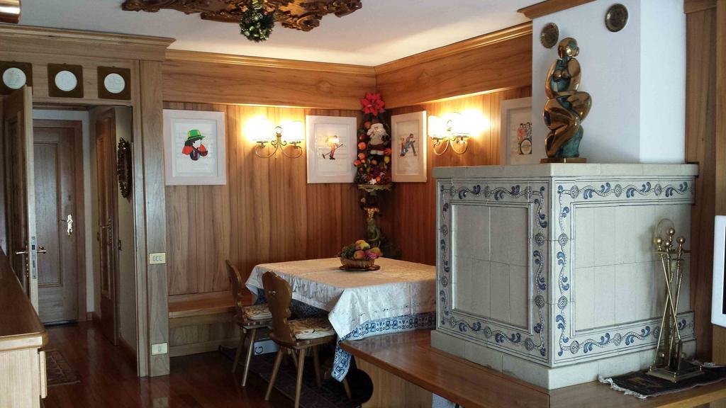 Supermountainski Cortina Cortina dʼAmpezzo Habitación foto